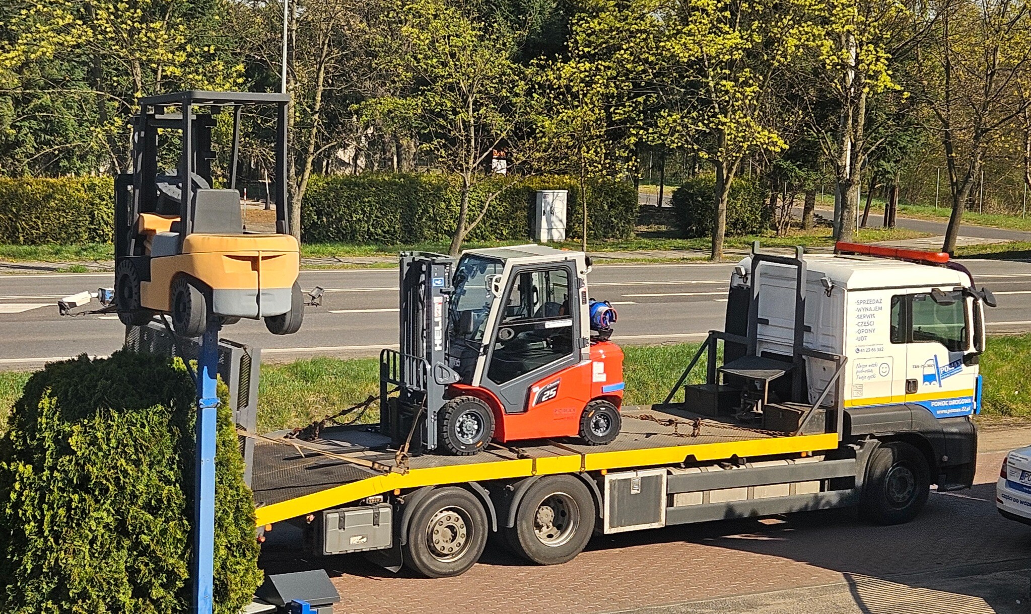 HELI CPYD25-KU1RG3 podczas transportu