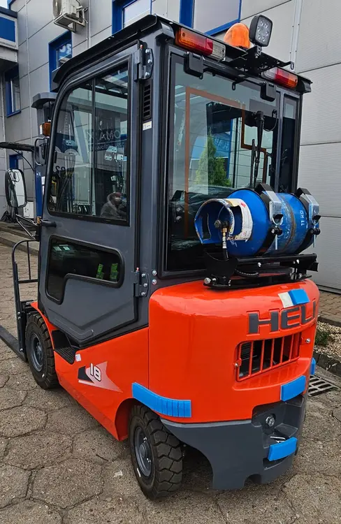 HELI 1,8 T LPG — widok od tyłu